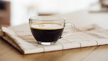 ഉയർന്ന രക്തസമ്മർദ്ദമുള്ളവരുടെ ശ്രദ്ധയ്ക്ക് ; കാപ്പി അമിതമായി കുടിക്കുന്നത് നല്ലതല്ല കാരണം