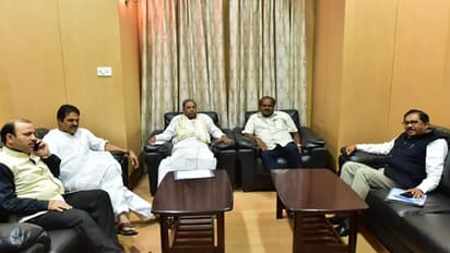 ಅತ್ತ ಸಿದ್ದು ವಿದೇಶಕ್ಕೆ: ಇತ್ತ ದೋಸ್ತಿಗಳ ನಡುವೆ ಶುರುವಾಯ್ತು ಜಟಾಪಟಿ