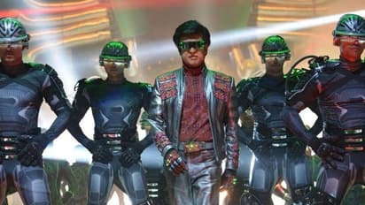 பிரம்மாண்ட படம் திணறல் வசூல்! 'கிறக்கத்தில்' கிடக்கும் தயாரிப்பாளர்... என்னடா நடக்குது ஸ்டார் ஹோட்டல்ல?