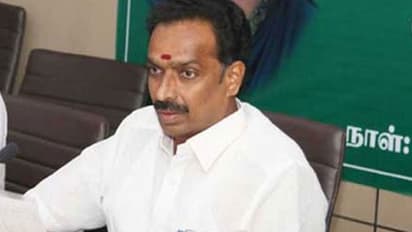 முதல்ல ஓட்டு போடுங்க... அப்புறமா பொங்கல் பரிசை வாங்கிக்கோங்க... அமைச்சர் சர்ச்சை டாக்!