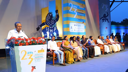 ചലച്ചിത്രോത്സവത്തിന് തുടക്കം, ഉദ്ഘാടന ചിത്രങ്ങള്