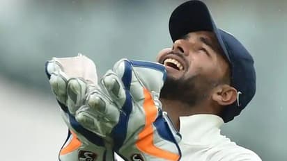 ముగ్గురు వికెట్ కీపర్ల రికార్డులను ఒకేసారి బద్దలుగొట్టిన పంత్