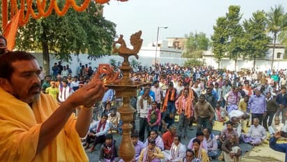 In pics: Vishwa Hindu Parishad raises slogan for Ram mandir in Bengal