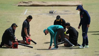 പെര്ത്തിലെ പിച്ച് ഇന്ത്യക്ക് പണി തരുമോ ?; ഓസീസ് ഇതിഹാസം പറയുന്നത്