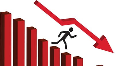 चुनाव परिणाम से पहले फिसला स्टॉक मार्केट फिर चढ़ा, सेंसेक्स हरे निशान में