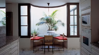 Vastu Tips:  ಬಣ್ಣ ಬದಲಾಯಿಸಿ ವ್ಯವಹಾರದಲ್ಲಿ ಯಶಸ್ಸು ಪಡೆಯಿರಿ !