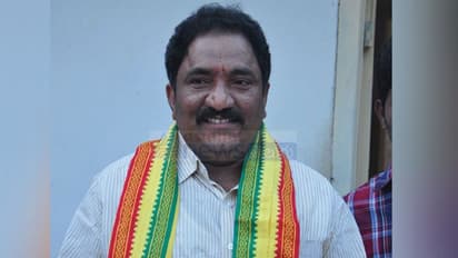 టీడీపి వికెట్ డౌన్: వంటేరుతో పాటే కారెక్కనున్న సండ్ర