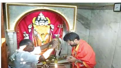 ಬೆಳಗಾವಿಯಲ್ಲಿ ಮಾಲೆ ಧರಿಸಿದ ಶಾಸಕ ಸಿ.ಟಿ. ರವಿ