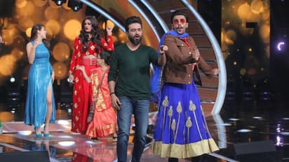 Watch Ranveer Singh going metrosexy to dance on his hit number Tune Maari Entriyan