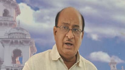 ఇంటర్ పోల్ అదుపులోకి వైఎస్ జగన్, కాళ్లు పట్టుకున్నారు: బుచ్చయ్య