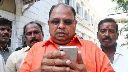 ’அந்த’ ஆடியோவில் சிக்கிய அமைச்சரை பற்றிய அடுத்த ஹாட் சி.டி. ரெடி: ரிலீஸுக்கு நாள் குறித்த வீடியோ வெற்றிவேல்