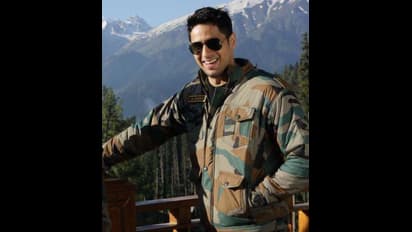 প্রধানমন্ত্রীর আশ্বাস পেয়েই শ্যুটিং শুরু কাশ্মীরে, ছবিব শেয়ার করলেন সিদ্ধার্থ মালহোত্রা