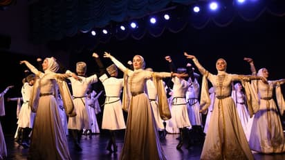 భారతీయ విద్యాభవన్ లో వైనక్ రష్యా డ్యాన్స్ (ఫొటోలు)