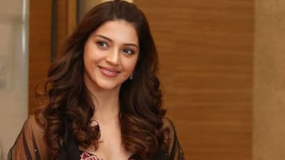 రచ్చకెక్కిన మెహ్రీన్ అడ్వాన్స్ గొడవ!