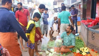 'അങ്ങനെയങ്ങ് തോറ്റുതരുന്നില്ലെങ്കിലോ'; ഹര്ത്താല് ദിനത്തില് താരമായി പച്ചക്കറി കച്ചവടക്കാരന്