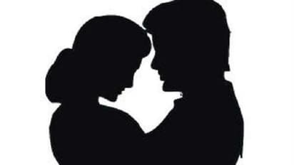 మైనర్ బాలికతో సరసాలు.. షాకిచ్చిన ప్రియురాలు