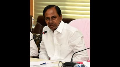 హరికృష్ణ చావును కూడా రాజకీయం చేశాడు, అమాయకురాలిని బలిచేశాడు: కేసీఆర్