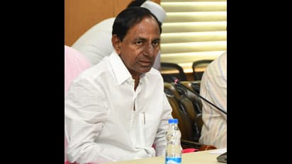 ఫెడరల్ ఫ్రంట్: కేసీఆర్ వరుస భేటీలు, బాబుకు దెబ్బేనా?