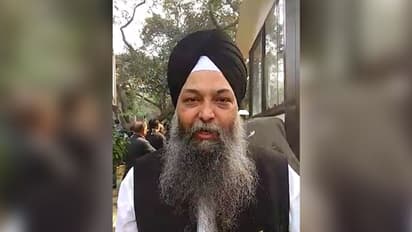 कभी पी चिदंबरम पर फेंका था जूता, आप ने देवी देवताओं पर आपत्तिजनक पोस्ट के लिए किया पार्टी से सस्पेंड