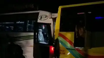 திண்டிவனம் அருகே அடுத்தடுத்து 4 ஆம்னி பேருந்துகள் மோதல்... 5 பேர் படுகாயம்!