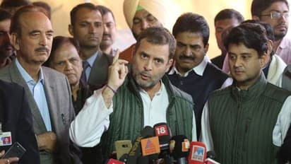 ಸರ್ಕಾರ ಉಳಿಸಲು ಹಿರಿಯ ಸಚಿವರ ತಲೆದಂಡ; ಯಾರ‍್ಯಾರು ಲಿಸ್ಟ್‌ನಲ್ಲಿ?