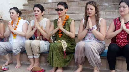 Global celebrities who have turned Hindu or have been touched by sanatana dharma