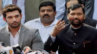 कुशवाहा के बाद पासवान छोड़ेंगे एनडीए, सीट बंटवारे पर भाजपा से नाराज !