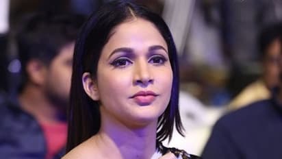 ఏం చేస్తుంది.. సగానికి సగం తగ్గించుకుందట!