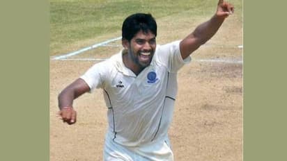 ఐపీఎల్లో రాజోలు కుర్రాడు.. రేటెంతంటే..?