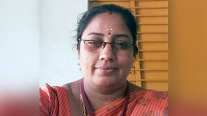 அவர் இருக்கும் வரை விசாரணை நடக்காதுங்க... பேராசிரியர் நிர்மலாதேவி வழக்கறிஞர் செம காட்டம்!