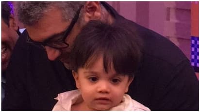 சின்ன தல ஆத்விக் வேட்டி கட்டிக்கொண்டு ஆடும் வீடியோ... ரிப்பீட் மோடில் ரசிக்கும் அஜீத்...