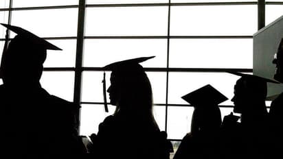 हिमाचल प्रदेश के सवा लाख छात्रों का भविष्य दांव पर