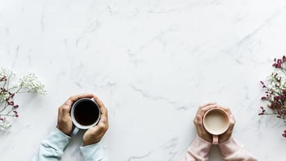 'പ്രണയത്തിന്റെ 'രാഷ്ട്രീയം': ഒരു മോദിഭക്തനെ പ്രണയിക്കേണ്ടി വന്ന ഇടതുപക്ഷക്കാരിയുടെ ധർമ്മസങ്കടം