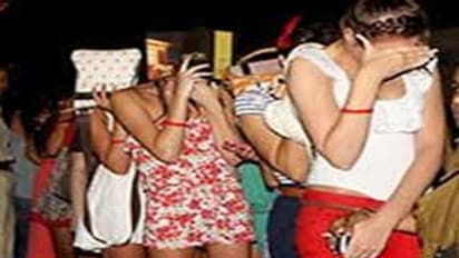 షామీర్ పేట రేవ్ పార్టీలో ఏపి అమ్మాయిలు...ఉద్యోగాలే ఎర...: పోలీసులు