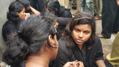 ശബരിമല ദര്ശനത്തിനെത്തിയ മൂന്ന് തമിഴ് യുവതികളെ തിരിച്ചയച്ചു