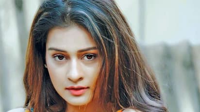 మరీ అంత ఓవర్ చేయకమ్మా?