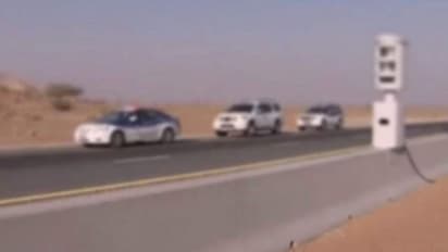 സ്പീഡ് റഡാറുകള് വെടിയുതിര്ത്ത് തകര്ക്കുന്ന ദൃശ്യങ്ങള് പ്രചരിക്കുന്നു; വിശദീകരണവുമായി ഷാര്ജ പൊലീസ്