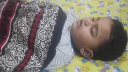 నెహ్రూ జూ లో డ్రైవర్ నిర్లక్ష్యం.. వాహనం ఢీకొని చిన్నారి దుర్మరణం