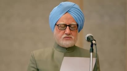 ట్రైలర్ పెద్ద హిట్..కానీ యూట్యూబ్ నుంచి తీసేసారు