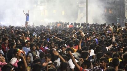 Women bouncers compulsory to keep pubs open on New Year Eve