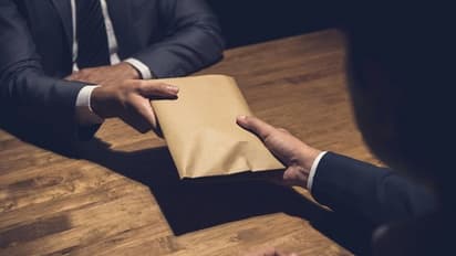 ಶಿವಮೊಗ್ಗ: ಹಣಕ್ಕೆ ಬೇಡಿಕೆ ಇಟ್ಟ ಸರ್ಕಾರಿ ಅಭಿಯೋಜಕ ಎಸಿಬಿ ಬಲೆಗೆ