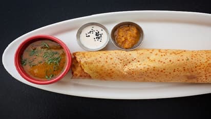 സ്പെഷ്യല് മസാല ദോശയ്ക്കൊപ്പം സാമ്പാറില്ല, ഹോട്ടലിന് പിഴയിട്ട് കോടതി