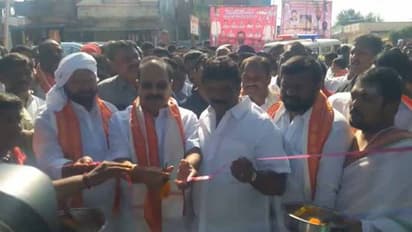 కొమరవెల్లి మల్లన్న స్వాగత తోరణాన్ని ప్రారంభించిన తలసాని