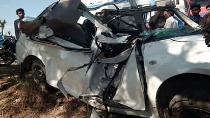 పగో జిల్లాలో ఘోర రోడ్డు ప్రమాదం...అమ్మమ్మ, మనవడి మృతి