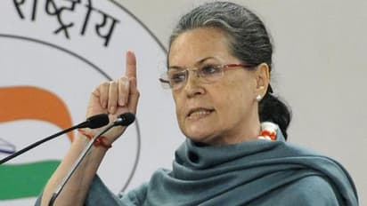 ಸ್ವಕ್ಷೇತ್ರದ ರೈಲು ಬೋಗಿ ಕಾರ್ಖಾನೆ ಖಾಸಗೀಕರಣಕ್ಕೆ ಸೋನಿಯಾ ವಿರೋಧ!