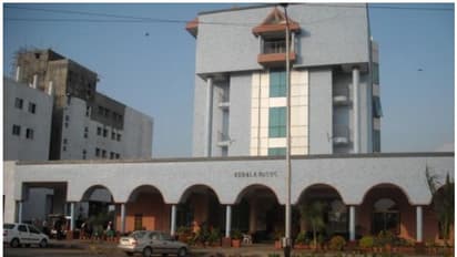 ശബരിമല; ആക്രമണം ഉണ്ടാകുമെന്ന് റിപ്പോര്ട്ട്, മുംബൈ കേരള ഹൗസിന് കനത്ത സുരക്ഷ