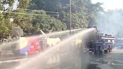 ಪೊಲೀಸರ ಜಲಫಿರಂಗಿಗೆ ಪ್ರತಿಯಾಗಿ ಪ್ರತಿಭಟನಾಕಾರರು ಬಳಸಿದ್ದೇನು? ಶಾಕಿಂಗ್ ವೀಡಿಯೋ ವೈರಲ್