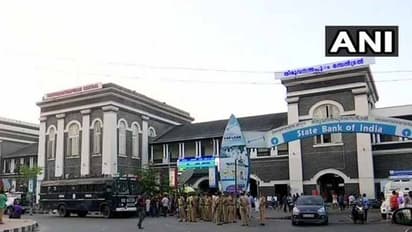 శబరిమలలో మహిళల ప్రవేశం: అట్టుడుకుతున్న కేరళ