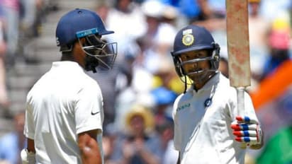 SA vs IND: രോഹിത് വരുമ്പോള് സീനിയര് താരത്തെ പുറത്താക്കി മായങ്കിനെ നിലനിര്ത്തണമെന്ന് മുന് പാക് നായകന്