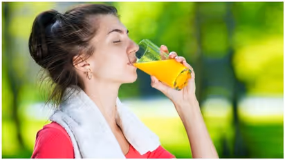 உடலில் இரத்தம் அதிகரிக்க...இப்படி ஒரு மாற்றத்தை கொடுக்கிறதாம் "இந்த பழம்"..!